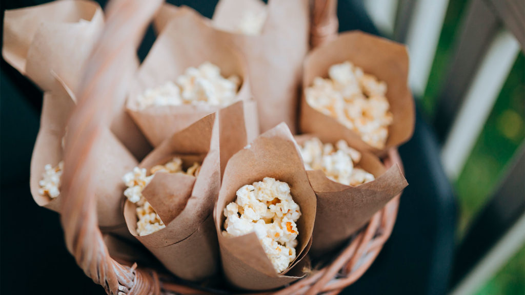 Popcorn in a basket - Food stations your guests will love!